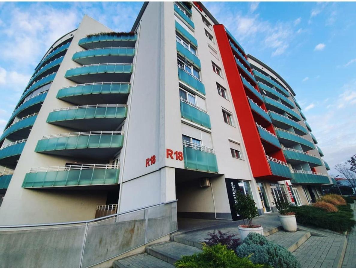 Ra Apartment - Ared Орадеа Екстериор снимка